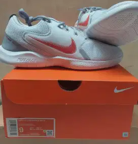 Sepatu Olahraga Nike Flex DISKON