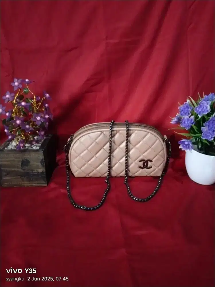 Sling ala chanel
