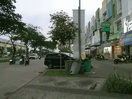 dijual Ruko 3 lt renov di Arana Harapan Indah, Bekasi