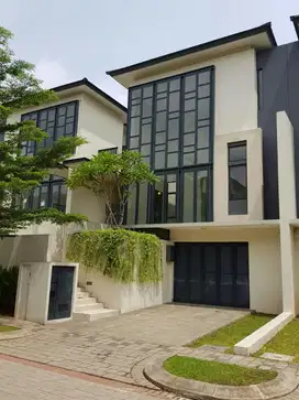 Dijual Cepat Rumah di BSD Cluster Lancewood Navapark Rapi Siap Huni