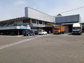 DIJUAL / DISEWAKAN CEPAT GUDANG BESAR DI RAYA MARGOMULYO