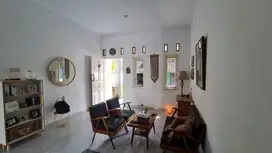 DIJUAL RUMAH CANTIK SIAP HUNI DI BARAT PASAR SLEMAN