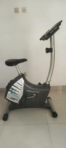 Sepeda Statis  Merk BH - Rhino
