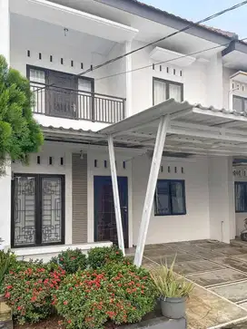 Rumah bagus seperti baru mewah semi furnished di Pamulang Tangsel