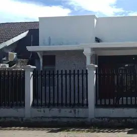 Dijual Rumah Hook di Ciater Permai