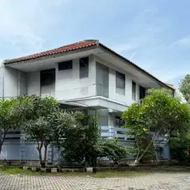 Rumah 2 lantai Murah tengah kota dekat gerbang tol satelit