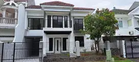 Rumah 2lantai siap huni bagus rapih cakep di Puspitaloka