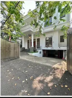Rumah mewah cantik dan elegan 523m² di Wijayakarta
