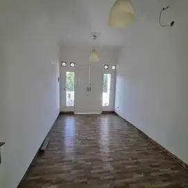 Dijual Rumah Semi furnis Siap Huni Startegis di Bulevard Hijau Bekasi