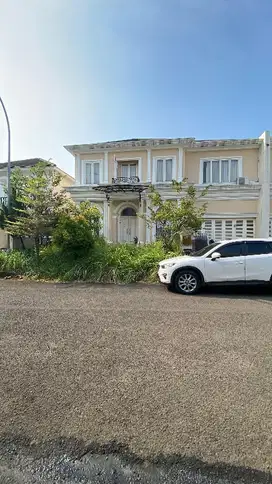 Butuh cepat untuk di pinang rumah 2lantai di Less Belles Mansion