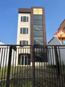 Dijual Gedung Siap Pakai di Raya Dinoyo Surabaya