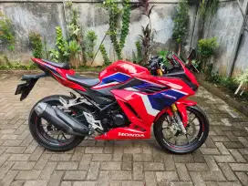 Honda CBR 150 R Tricolor 2022