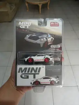 Mini GT Porsche 911 GT3 RS Weissach Package