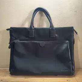 Tas Kerja Wanita Pierre Cardin minor defect