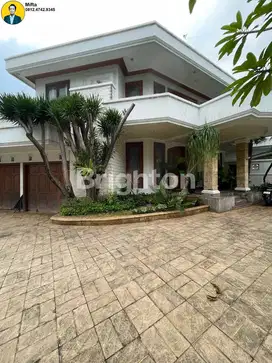 261. Dijual Rumah Mewah Fully Furnished Dijual di Pondok Indah JAKSEL