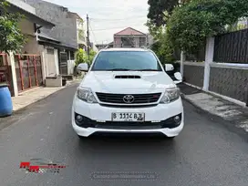 Toyota Fortuner 2.5 G VNT TRD Solar AT 2014 Putih