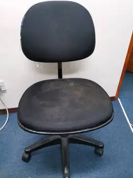 Furniture kantor bekas (meja+kursi), meja resepsionis, meja printer