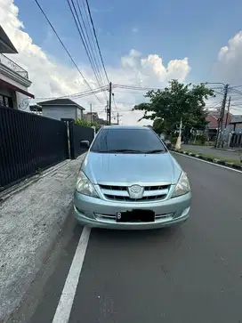 Kijang Innova G 2.0 MT