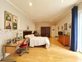 kemang rumah lama hitung tanah, lokasi bagus