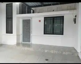 DIJUAL RUMAH SIAP HUNI DI GRAND WISATA BEKASI