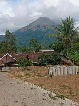 tanah pekarangan cocok untuk usha kavling ,bangun villa dll