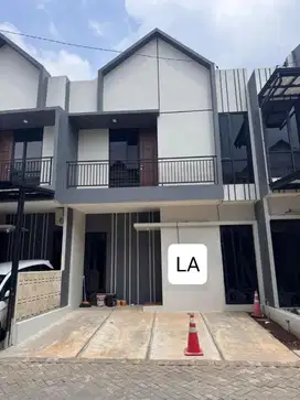 Rumah Dijual 2 lantaiBaru 5 menit ke LRT Cibubur