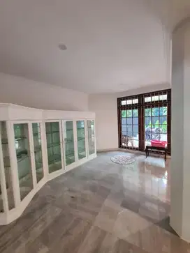 rumah bagus siap huni bisa utk hunian ato kantor lokasi strategis