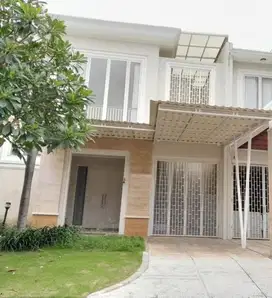 DIJUAL RUMAH BESAR 2 lantai Modern FULL FURNISH SIAP HUNI LONGBEACH Pa