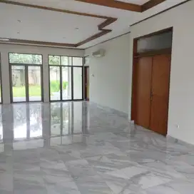 Rumah Premium ada Kolam Renang di Cipete Jak Sel