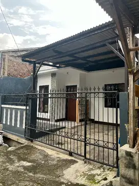Dijual rumah lokasi strategis sayap sangkuriang 499 jt nego