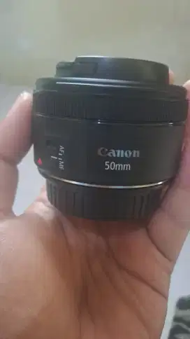 Lensa EF 50mm f/1.8 STM Fullset