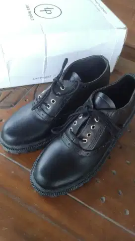 Sepatu wanita merk Like Project size 39