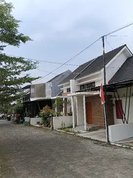 Rumah non subsidi murah 2 menit dari stasiun Krl Gawok
