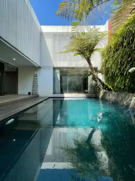 Rumah bagus di lebak bulus, cirendeu, jakarta selatan