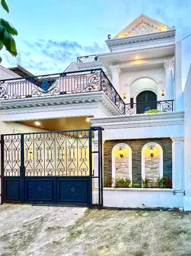 RUMAH MEWAH SIAP HUNI DI JAGAKARSA DEKAT RAGUNAN JAKSEL