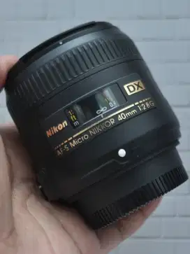 Lensa nikon 40mm f2.8 micro