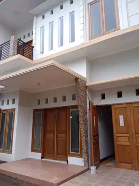 Dijual Rumah Mewah di Dirgantara Sawojajar Dekat Superindo