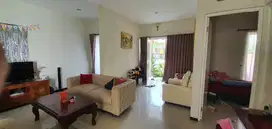 Dijual Murah Rumah Mewah Dua Lantai di Jl Borobudur Dekat UB