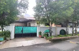 Rumah hoek 16x15 240m type 4KT Metland Menteng Cakung