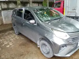 Sewa mobil harian plus supir