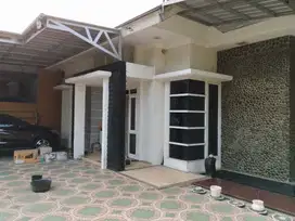 Dijual rumah cantik Dan asri di  Bukit Golf Riverside  Cibubur