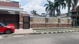 Dijual Rumah Luas Semi Furnished  di Villa Serpong  (Win)