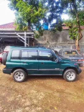 Suzuki Escudo 1995 Bensin