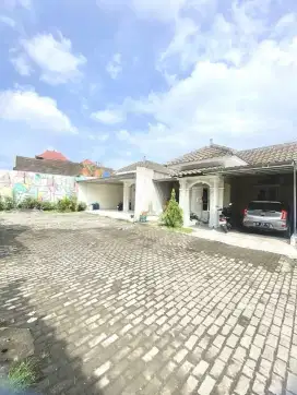 Jual rumah dalam perumahan dekat jln pleret