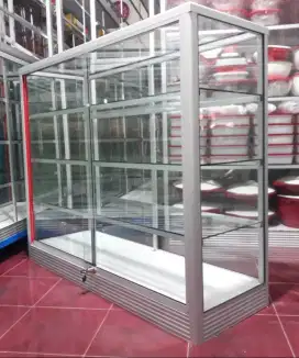 Etalase Kaca 1,2Mx1M Pake Pintu Geser