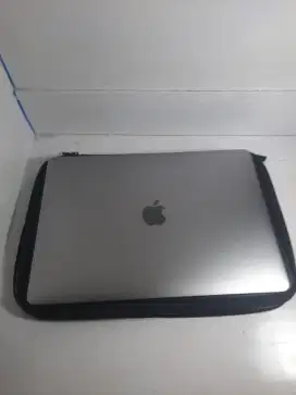 Macbook Pro 2017 Touchbar Ram 16GB SSD 512 GB