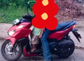 vario 160 warna red dop