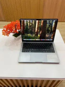 Macbook pro m3 8gb 512gb mulus like new murmer