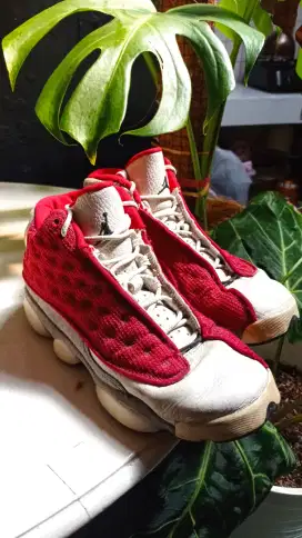 Sepatu Thrift bekas