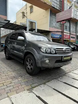 Fortuner 2.5 G M/T 2010